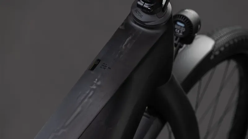 Cube Kathmandu Hybrid C:62 SLX 400x Electric Hybrid Bike Liquidblack-2