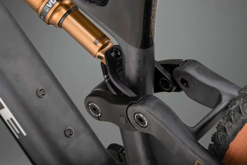 Whyte E-Lyte 140 Works Electric XC/Trail Mountain Bike Carbon/Gloss Black-5