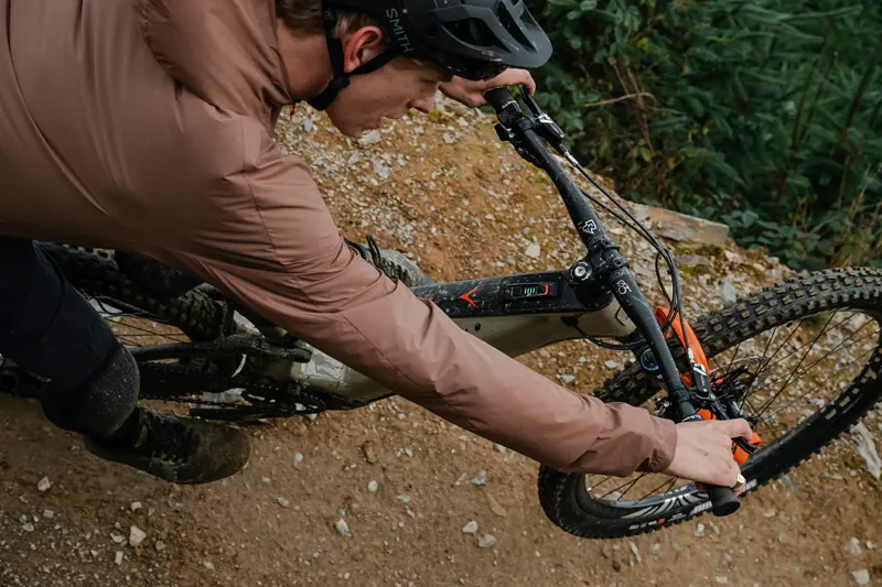 Whyte E-Lyte 150 Works Enduro Electric Mountain Bike 2024 Gloss Olive-9